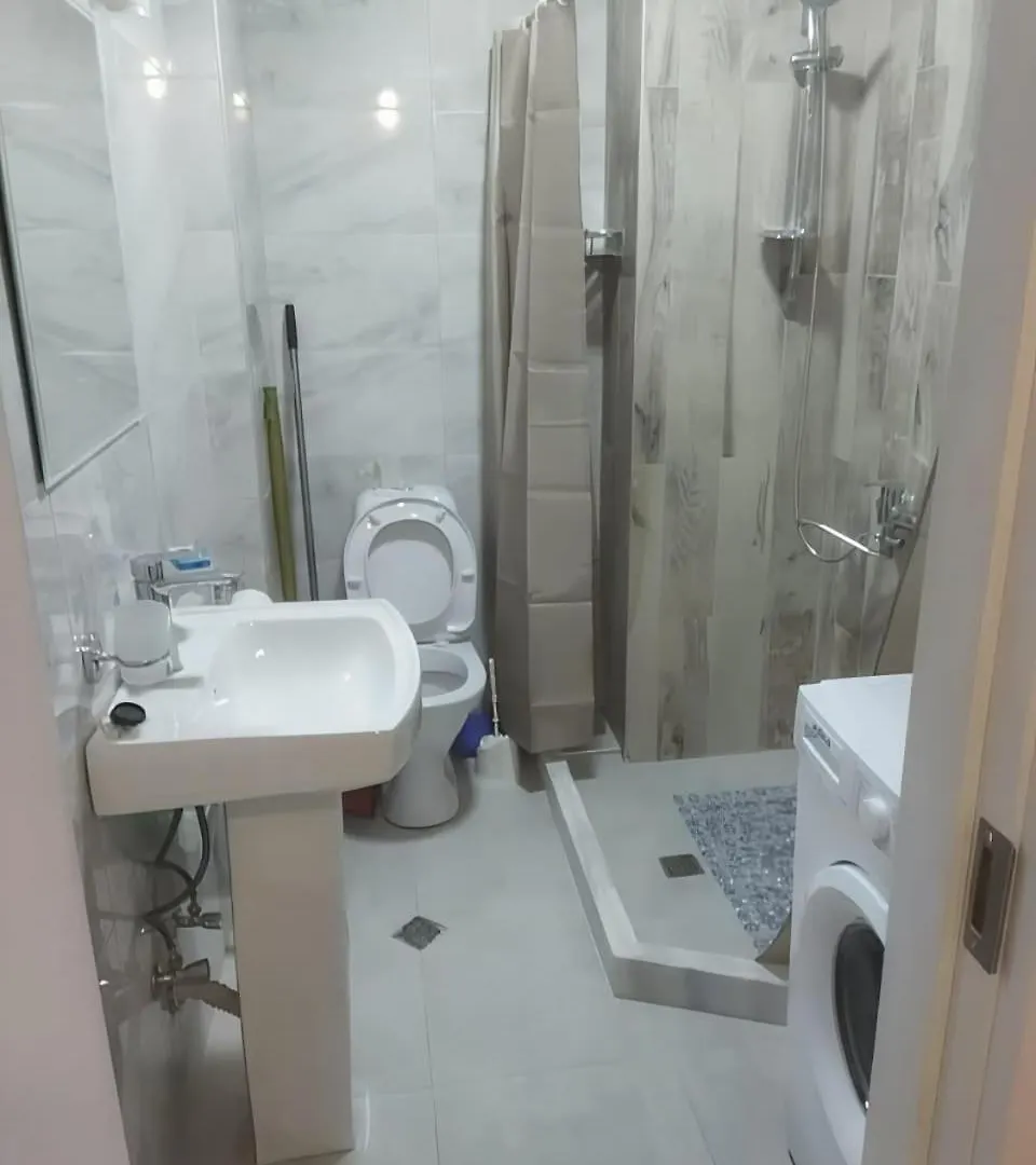 Apartment Lali 3 ティビリシ